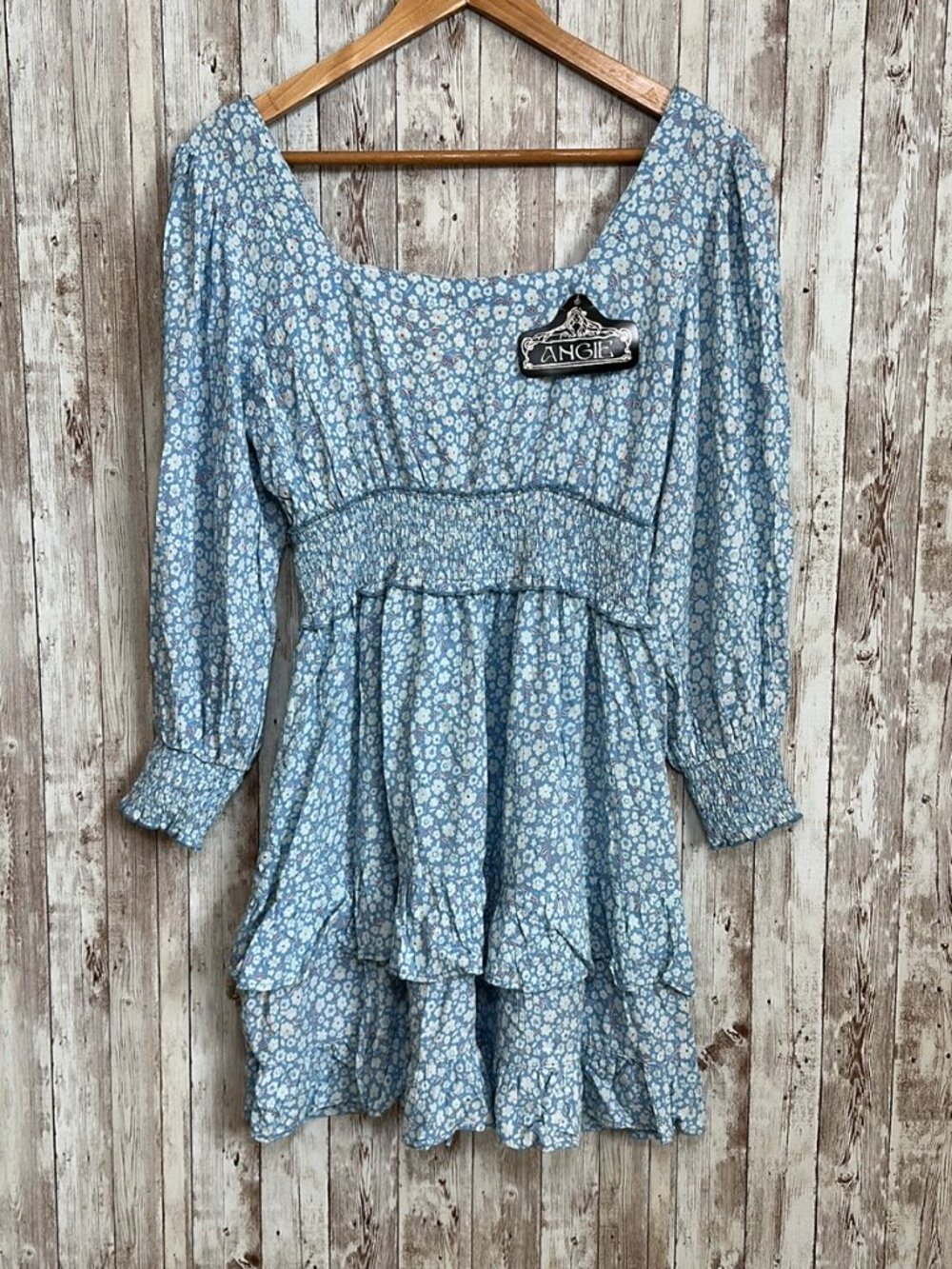 Angie Women's Floral Long Sleeve Boho Dress sz Medium Blue Ruched Tiered Vintage
